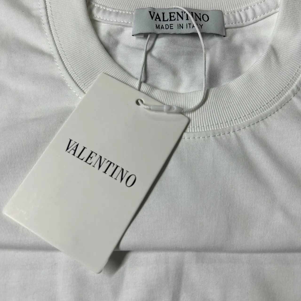 VALENTNO 2025 Classic T 280 ， Breathable ， ， ！ Same Style ：White Black -Size：S M L Xl